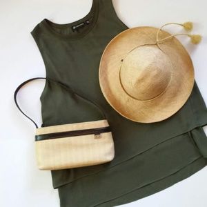 DONATED - HILFIGER - Straw/Vegan Leather Handbag